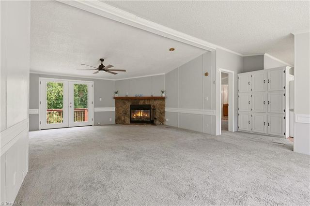 3028 Quaker Church Road, Pinnacle, NC 27043
