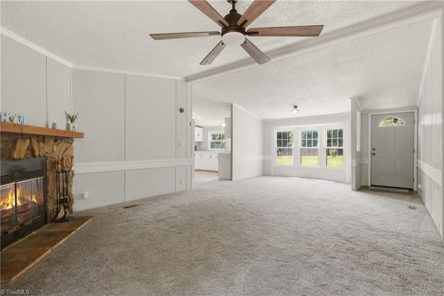 3028 Quaker Church Road, Pinnacle, NC 27043