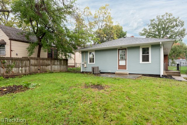 571 S Smith Boulevard, Aurora, IL 60505