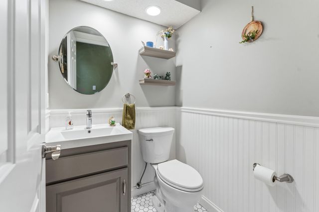 26275 Woodlands Parkway NW, Zimmerman, MN 55398