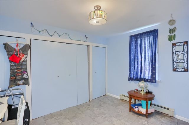 15 Ambridge Ave, Leet Twp, PA 15003