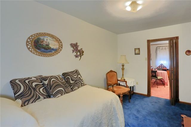 15 Ambridge Ave, Leet Twp, PA 15003