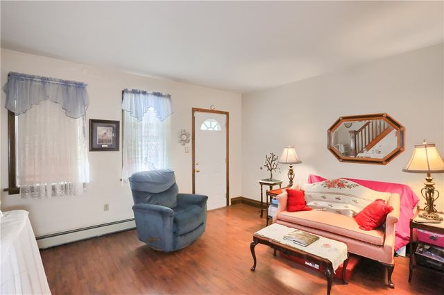 15 Ambridge Ave, Leet Twp, PA 15003