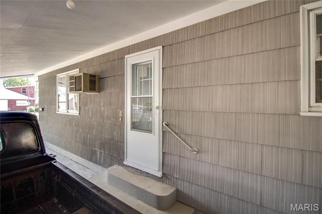 302 Harrison Street, Jerseyville, IL 62052