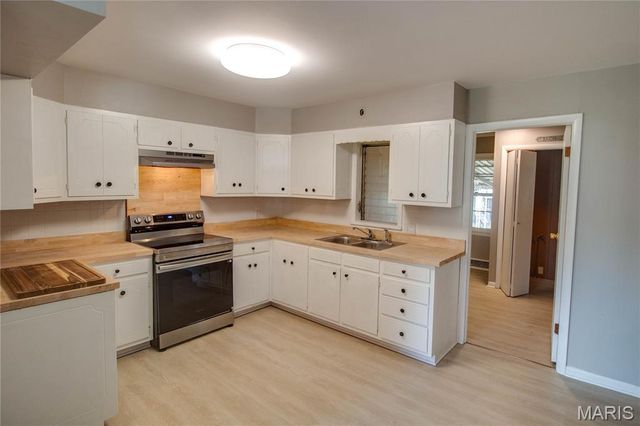 302 Harrison Street, Jerseyville, IL 62052