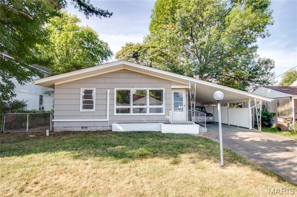 302 Harrison Street, Jerseyville, IL 62052