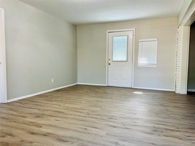 3603 Vinecrest Drive, Dallas, TX 75229