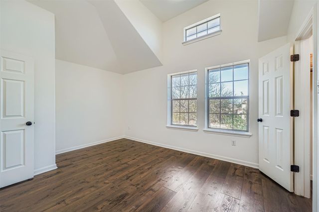 212 Great Circle CV, Austin, TX 78717