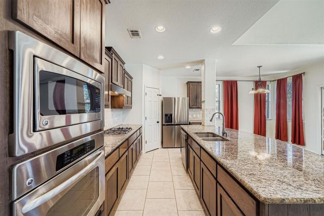 212 Great Circle CV, Austin, TX 78717