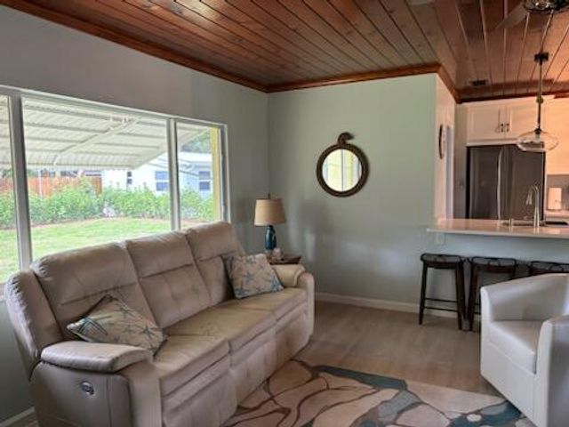 4404 SE Mulford Lane, Stuart, FL 34997