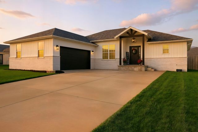 544 Fox Creek Road, Rogersville, MO 65742