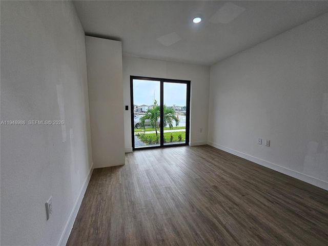 215 NW 13th Pl 0, Florida City, FL 33034