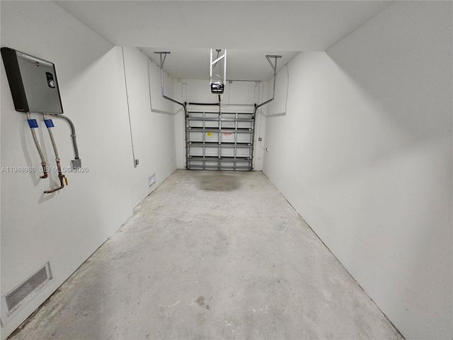 215 NW 13th Pl 0, Florida City, FL 33034