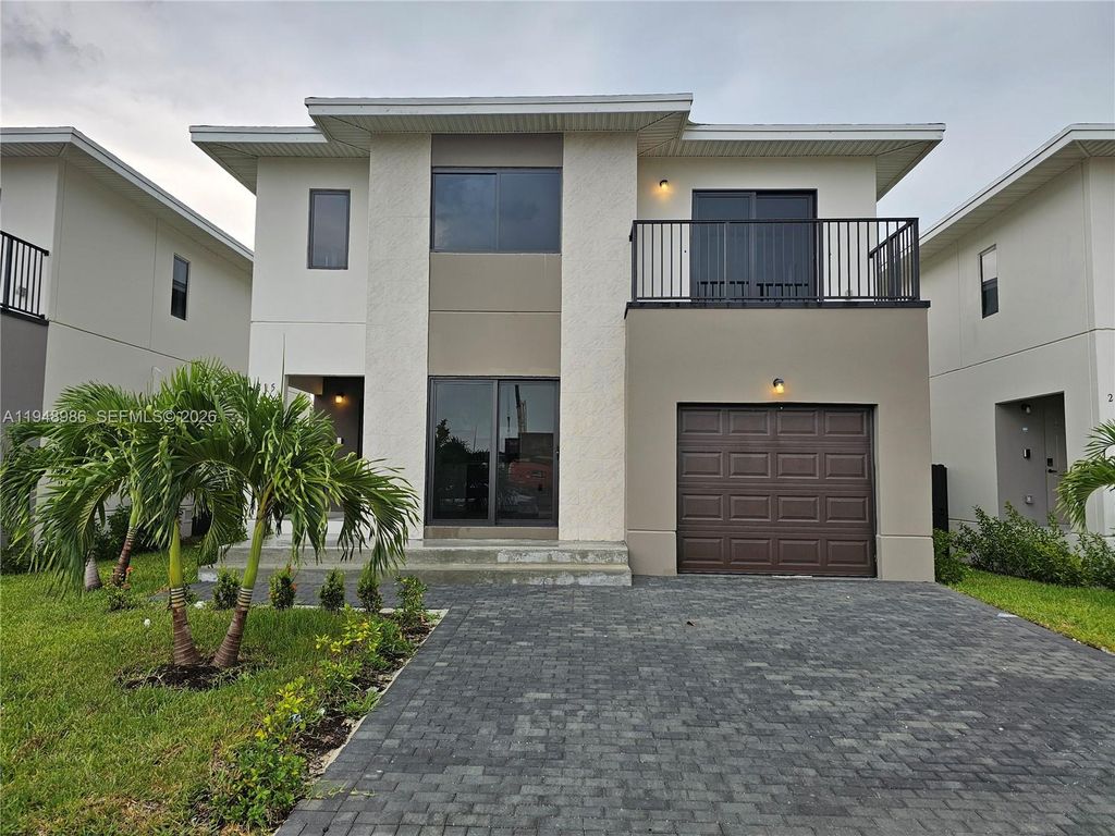 215 NW 13th Pl 0, Florida City, FL 33034