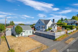 2400 Veldee Avenue, Bremerton, WA 98312