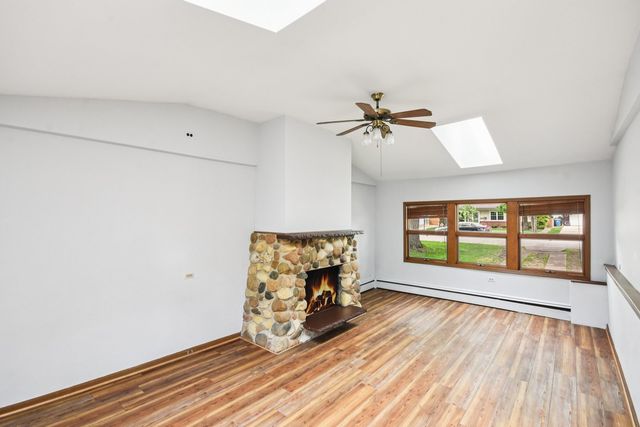 11647 S Tripp Avenue, Alsip, IL 60803