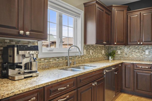 13 Arboredge Way, Fitchburg, WI 53711