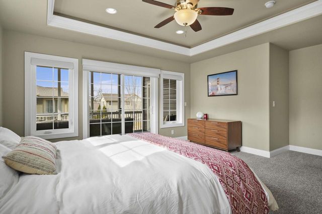 13 Arboredge Way, Fitchburg, WI 53711