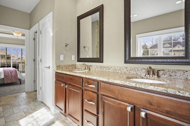 13 Arboredge Way, Fitchburg, WI 53711