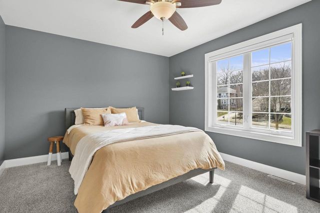 13 Arboredge Way, Fitchburg, WI 53711