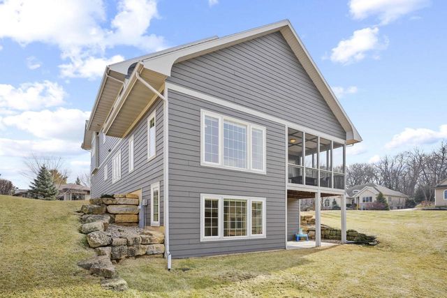 13 Arboredge Way, Fitchburg, WI 53711