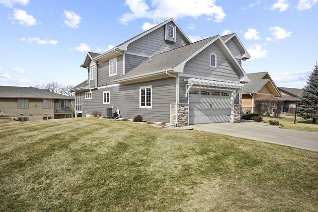 13 Arboredge Way, Fitchburg, WI 53711