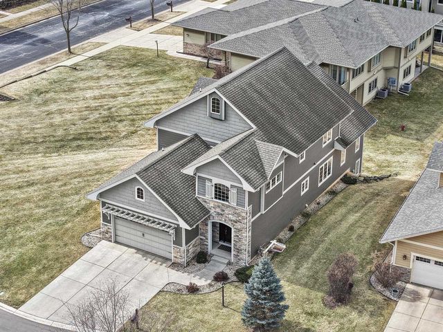 13 Arboredge Way, Fitchburg, WI 53711