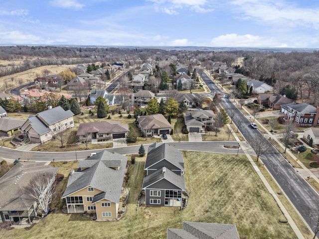 13 Arboredge Way, Fitchburg, WI 53711