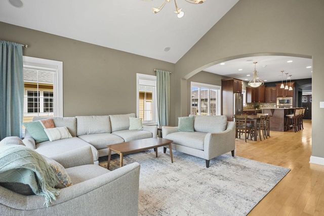 13 Arboredge Way, Fitchburg, WI 53711