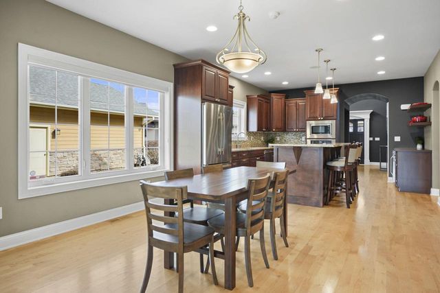 13 Arboredge Way, Fitchburg, WI 53711