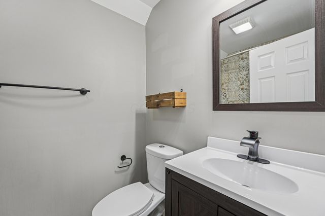 61 Eaton Street, Delaware, OH 43015
