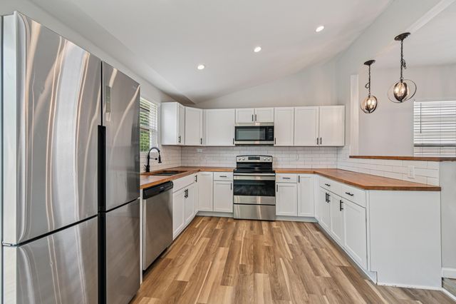 61 Eaton Street, Delaware, OH 43015