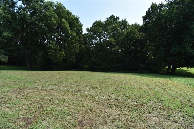 3715 N River Boulevard, Independence, MO 64050