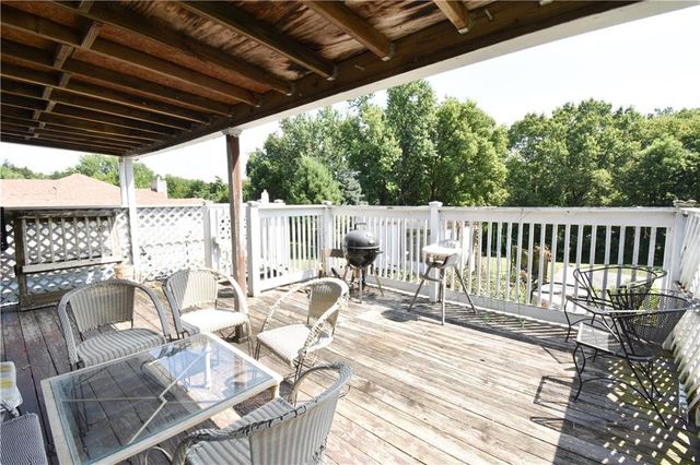 3715 N River Boulevard, Independence, MO 64050
