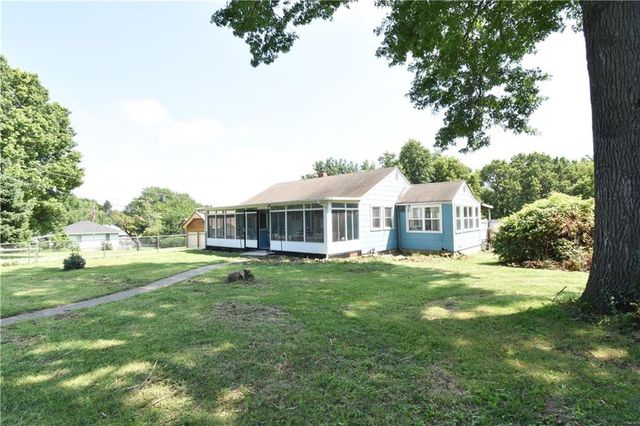 3715 N River Boulevard, Independence, MO 64050
