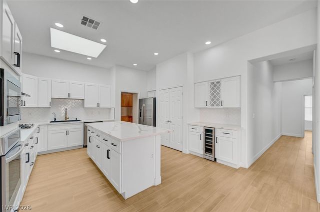 9194 Penn Station Street, Las Vegas, NV 89123