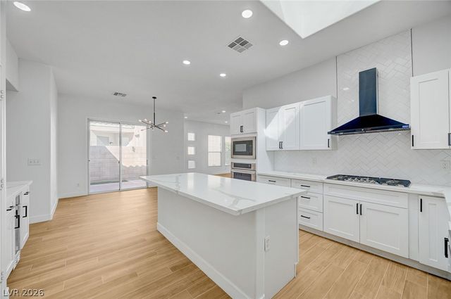 9194 Penn Station Street, Las Vegas, NV 89123