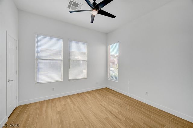 9194 Penn Station Street, Las Vegas, NV 89123