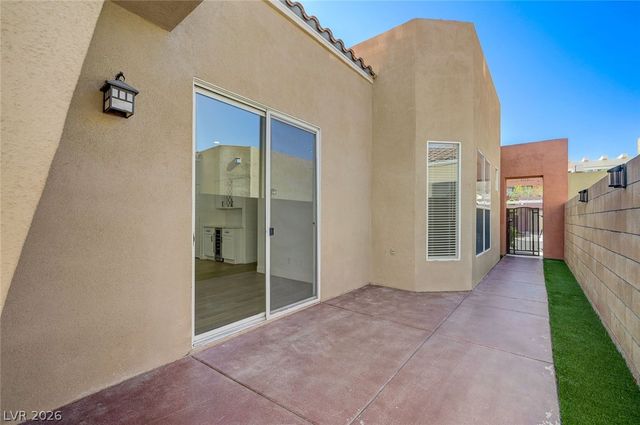 9194 Penn Station Street, Las Vegas, NV 89123