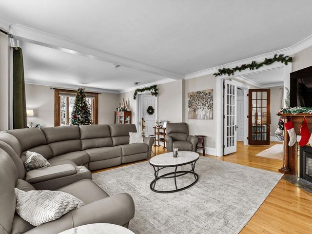 711 N 10th STREET, Manitowoc, WI 54220