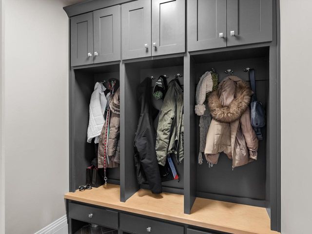 711 N 10th STREET, Manitowoc, WI 54220