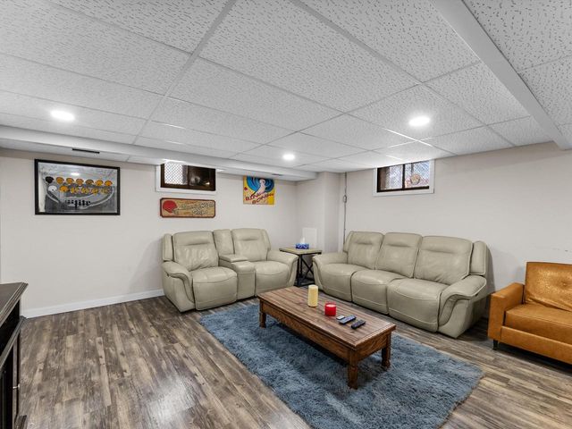 711 N 10th STREET, Manitowoc, WI 54220