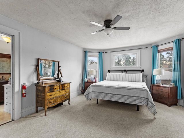 711 N 10th STREET, Manitowoc, WI 54220