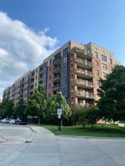 300 Anthony Avenue 603, Mundelein, IL 60060