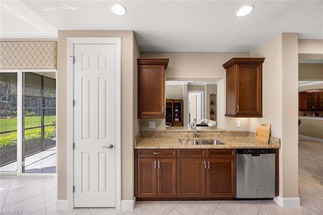 8074 Players Cove DR # 101, Naples, FL 34113