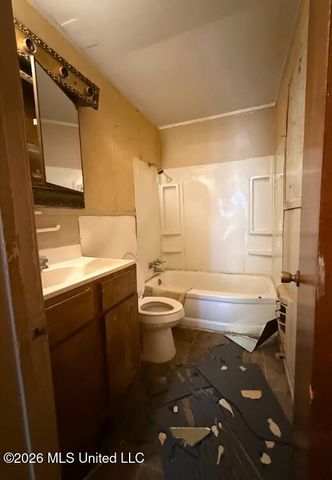 1230 Marks Avenue, Jackson, MS 39213