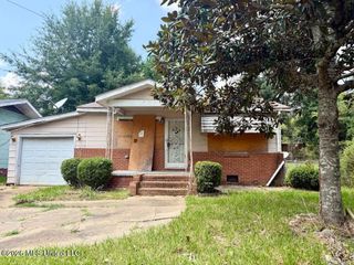 1230 Marks Avenue, Jackson, MS 39213