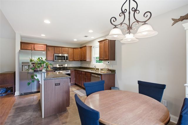 1212 West Oak Highway, Westminster, SC 29693
