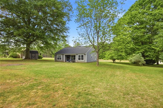1212 West Oak Highway, Westminster, SC 29693