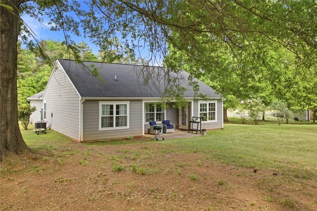 1212 West Oak Highway, Westminster, SC 29693